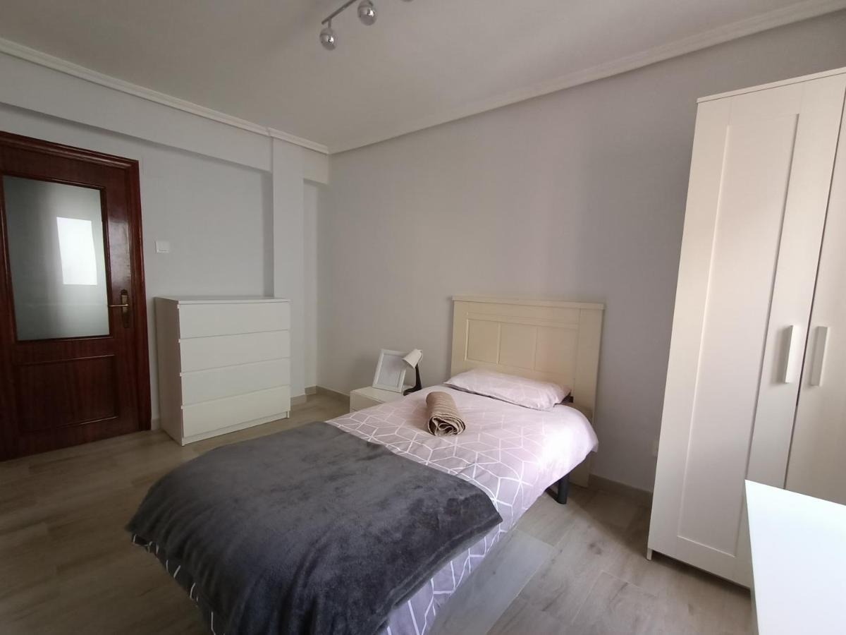 Ferienwohnung Piso San Roque 3 Hab Cerca Del Centro Y Universidad Santander Exterior foto
