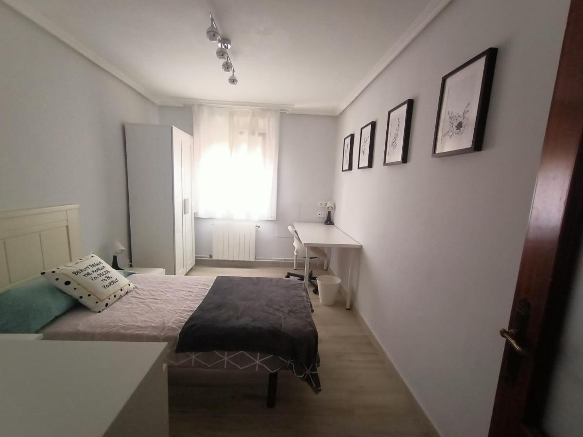 Ferienwohnung Piso San Roque 3 Hab Cerca Del Centro Y Universidad Santander Exterior foto